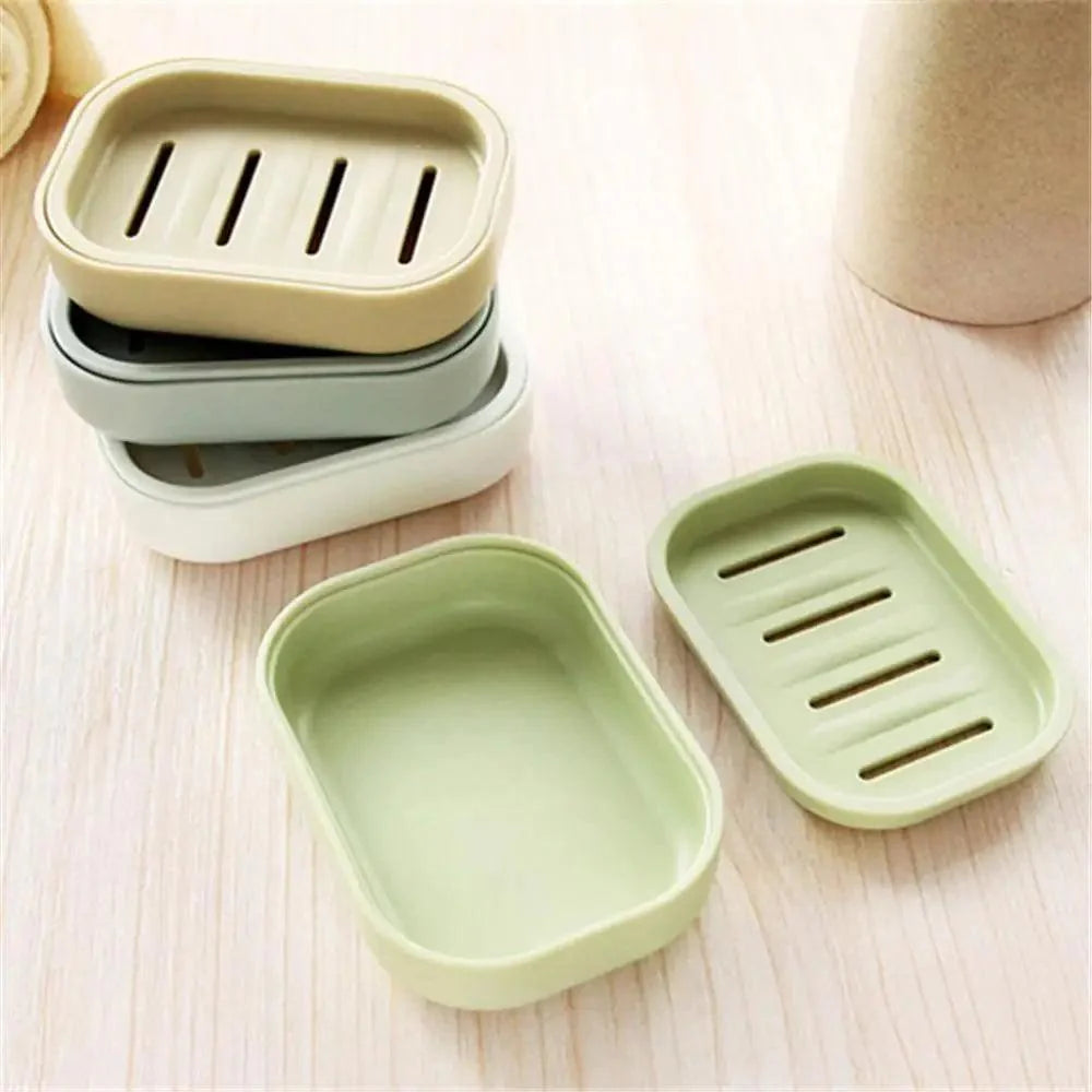 Nouvelle boîte à savon en plastique avec distributeur, porte-savon, étui à plat pour salle de bain, douche, voyage, randonnée, boîte à savon de couleur aléatoire