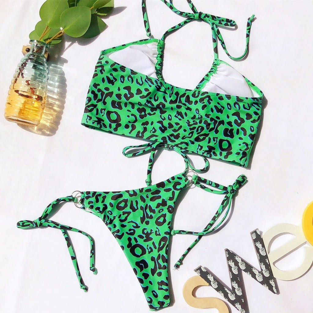 Nouvel ensemble de bikini femme, maillot de bain uni pour femme, bikini push-up, maillot de bain rembourré, bikini découpé avec bretelles, licou, deux pièces.