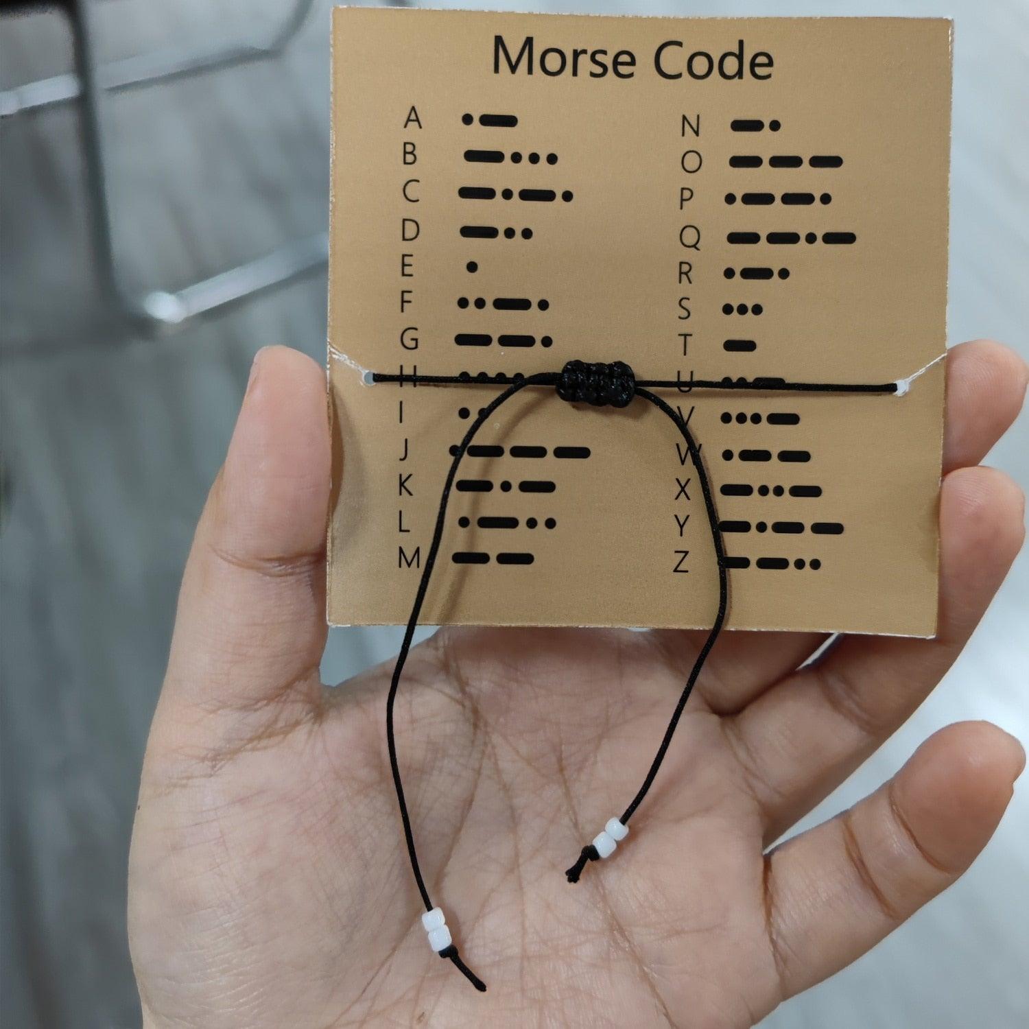 Nouveau bracelet à breloques pour femmes hommes douze signes du zodiaque perles de riz noires blanches bracelet de chaîne de corde réglable bracelet de perles de pierre naturelle pour petit ami petite amie femmes
