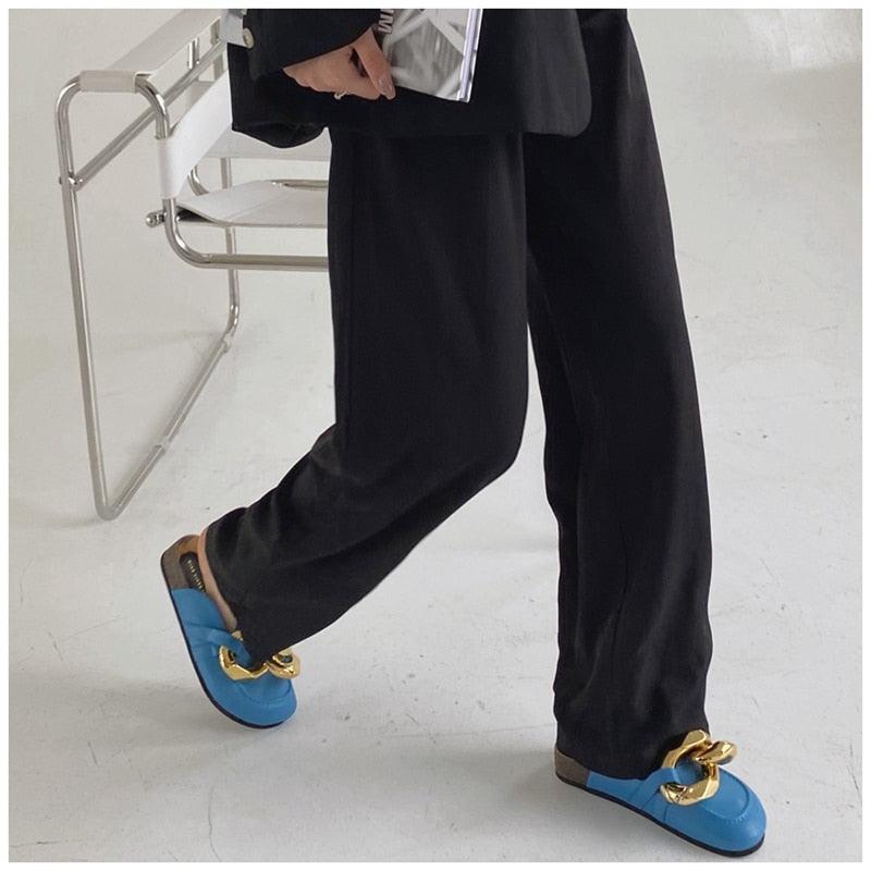 Chaîne en or Femme Pantoufle Bout fermé Chaussures mules à enfiler Bout rond Talons bas Tongs décontractées Sandales plates à enfiler Sandales à enfiler élégantes Mules Talons Chaussons