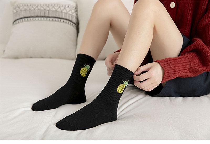 Nouvelles Chaussettes Élégantes en Coton Respirant Imprimé Fruits Chaussettes Amusantes Unisexes Couleurs Bonbon Harajuku Chaussettes Décontractées en Coton Pour Hommes et Femmes