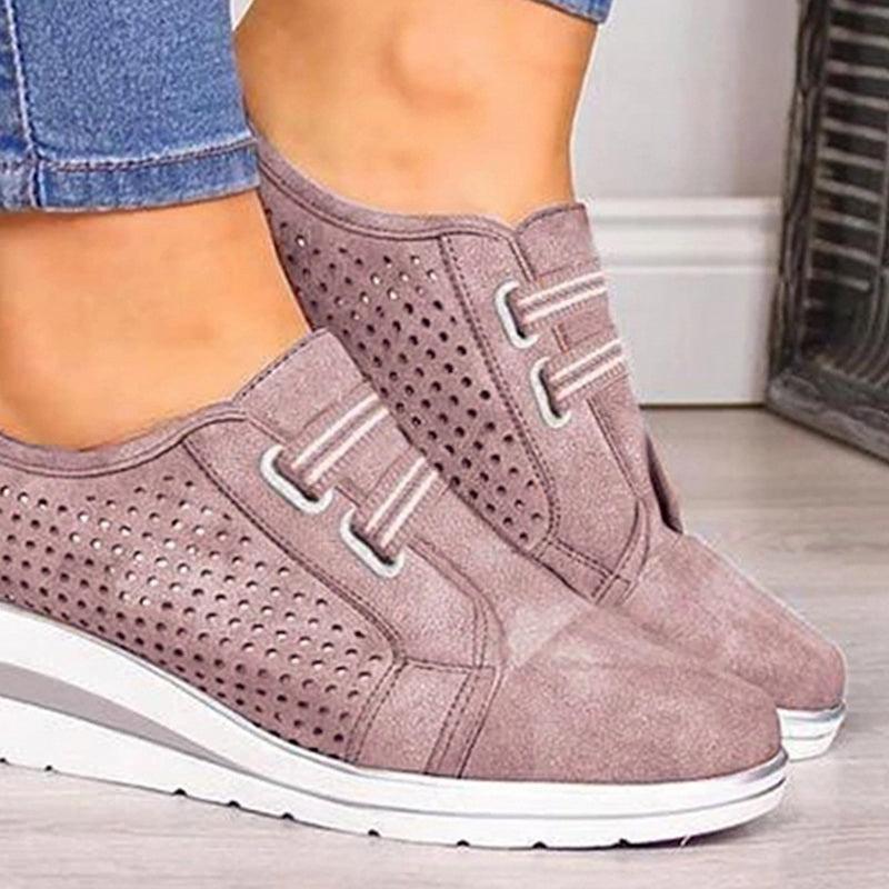 Nouvelles baskets décontractées à talons hauts pour femmes, chaussures respirantes rehaussant la hauteur, coussin d'air, baskets confortables, chaussures vulcanisées en cuir pour femmes, chaussures de marche de luxe pour femmes en extérieur