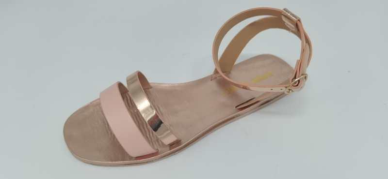 Nouvelles sandales plates d'été léopard pour femme, chaussures de plage à la mode, talons plats à boucle, bout ouvert, plateforme, sandales plates décontractées à lanières, à bride de cheville.