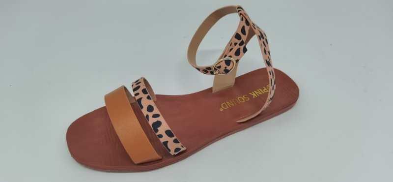 Nouvelles sandales plates d'été léopard pour femme, chaussures de plage à la mode, talons plats à boucle, bout ouvert, plateforme, sandales plates décontractées à lanières, à bride de cheville.