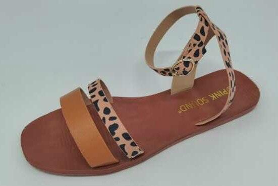 Nouvelles sandales plates d'été léopard pour femme, chaussures de plage à la mode, talons plats à boucle, bout ouvert, plateforme, sandales plates décontractées à lanières, à bride de cheville.