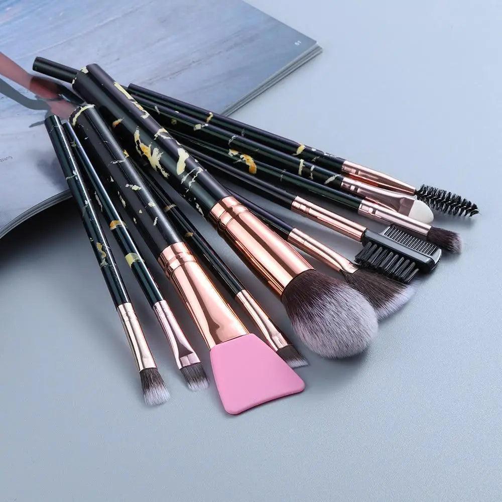Nouvel Ensemble de Pinceaux de Maquillage Luxueux 12/8/5pcs Yeux Lèvres Sourcils Peigne Cils Éponge Pinceau Ombre à Paupières Silicone Masque Facial Contour Brosses Cosmétiques