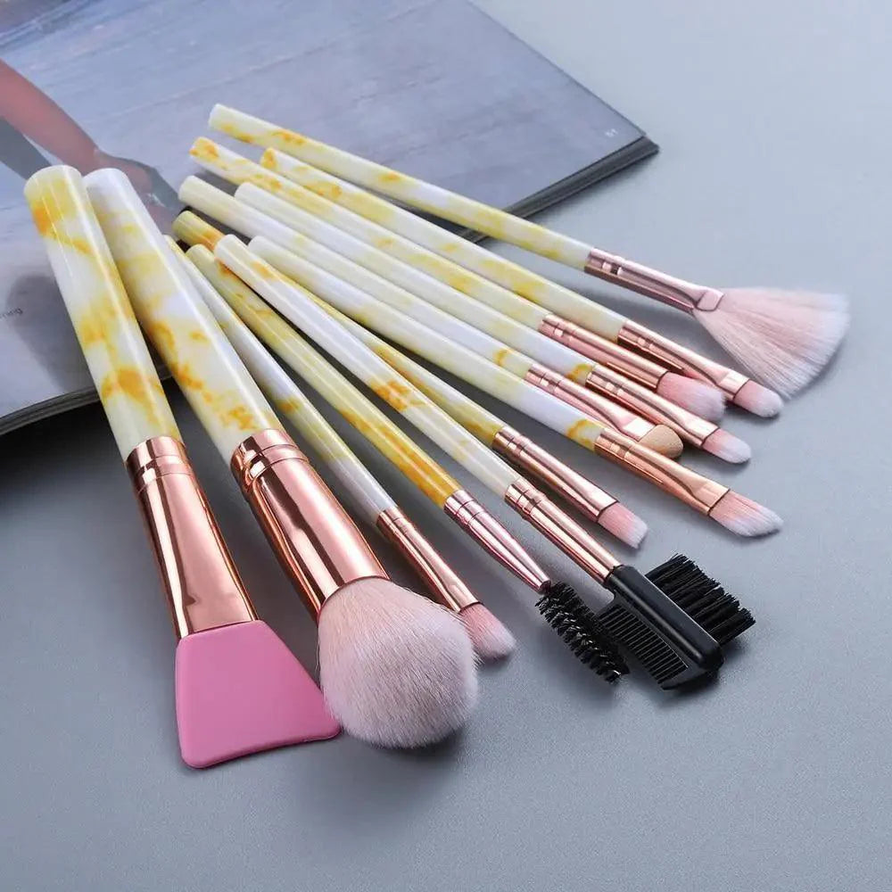 Nouvel Ensemble de Pinceaux de Maquillage Luxueux 12/8/5pcs Yeux Lèvres Sourcils Peigne Cils Éponge Pinceau Ombre à Paupières Silicone Masque Facial Contour Brosses Cosmétiques