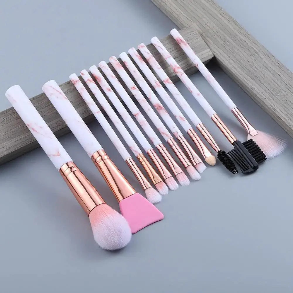 Nouvel Ensemble de Pinceaux de Maquillage Luxueux 12/8/5pcs Yeux Lèvres Sourcils Peigne Cils Éponge Pinceau Ombre à Paupières Silicone Masque Facial Contour Brosses Cosmétiques