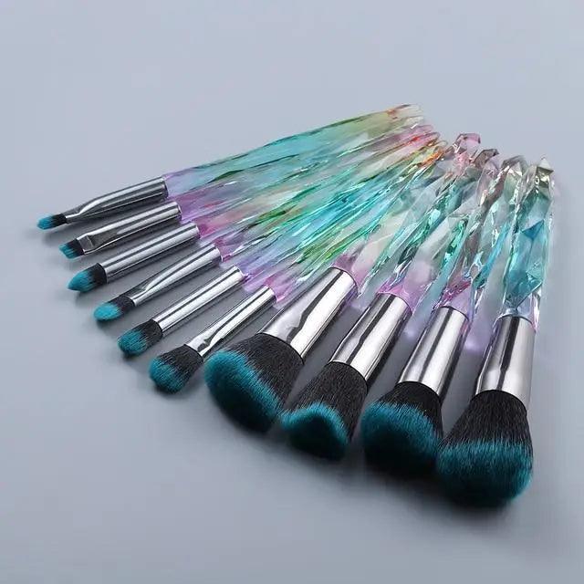 Nouvelle collection de pinceaux maquillage de luxe Cosmic Color : Pinceaux de luxe en cristal pour poudre, fond de teint, fard à paupières, sourcils et cosmétiques pour le visage. Set de pinceaux éventail.