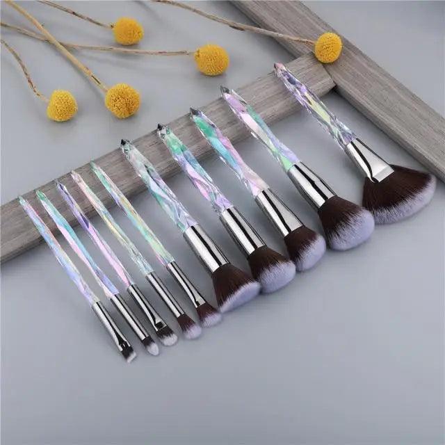Nouvelle collection de pinceaux maquillage de luxe Cosmic Color : Pinceaux de luxe en cristal pour poudre, fond de teint, fard à paupières, sourcils et cosmétiques pour le visage. Set de pinceaux éventail.