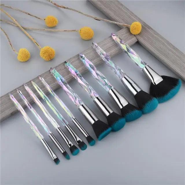Nouvelle collection de pinceaux maquillage de luxe Cosmic Color : Pinceaux de luxe en cristal pour poudre, fond de teint, fard à paupières, sourcils et cosmétiques pour le visage. Set de pinceaux éventail.