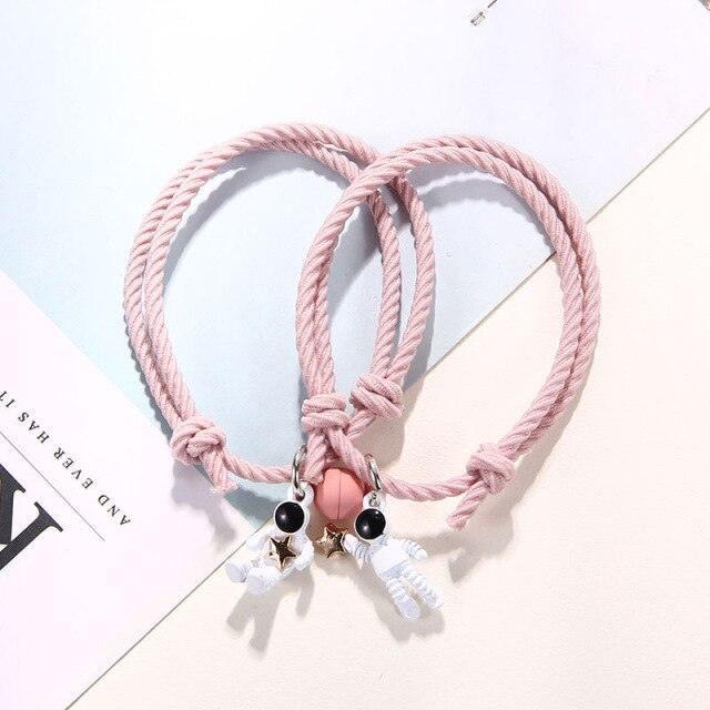 Nouveau Bracelet Couple Aimant Étoile Astronaute Bracelet Assorti Mode Attrayant Étoile Bracelets Magnétiques Pour Couples Ensemble Cadeaux Bijoux Pour Couple Meilleur Ami Petite Amie Petit Ami Femmes Hommes