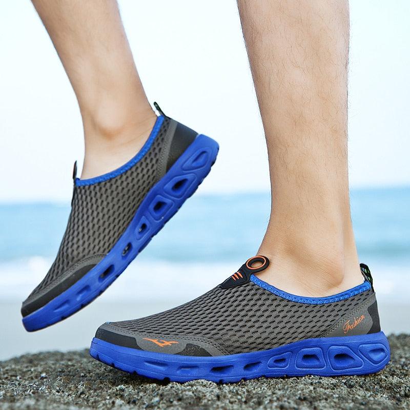 Nouvelles chaussures aquatiques en maille pour hommes, respirantes, à séchage rapide, baskets aquatiques légères et antidérapantes, chaussures de sport confortables en maille, chaussures de plage, de natation, de surf, chaussures aquatiques.