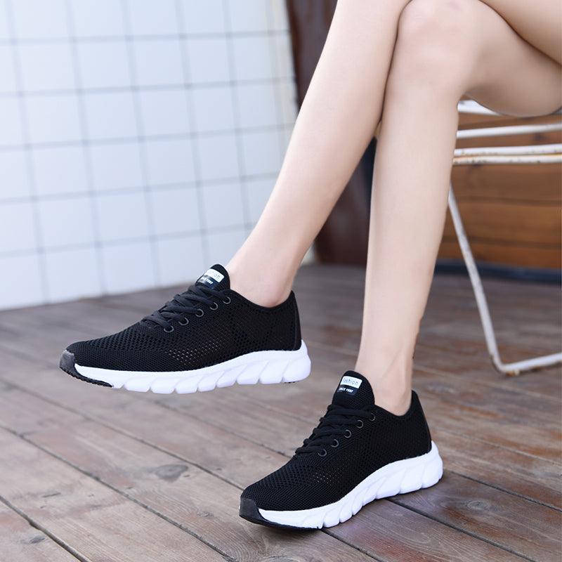 Nouvelles baskets en maille pour femmes, chaussures plates respirantes pour femmes, légères, antidérapantes, pour le sport, la course à pied, chaussures de marche à la mode, respirantes et antidérapantes pour femmes