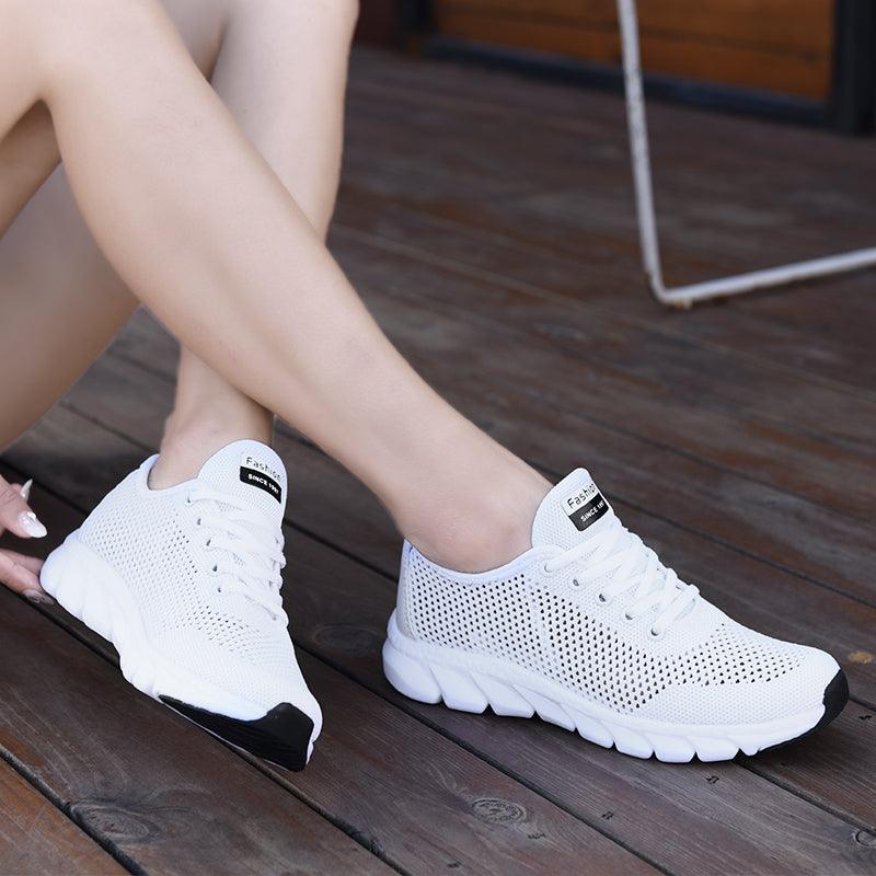 Nouvelles baskets en maille pour femmes, chaussures plates respirantes pour femmes, légères, antidérapantes, pour le sport, la course à pied, chaussures de marche à la mode, respirantes et antidérapantes pour femmes