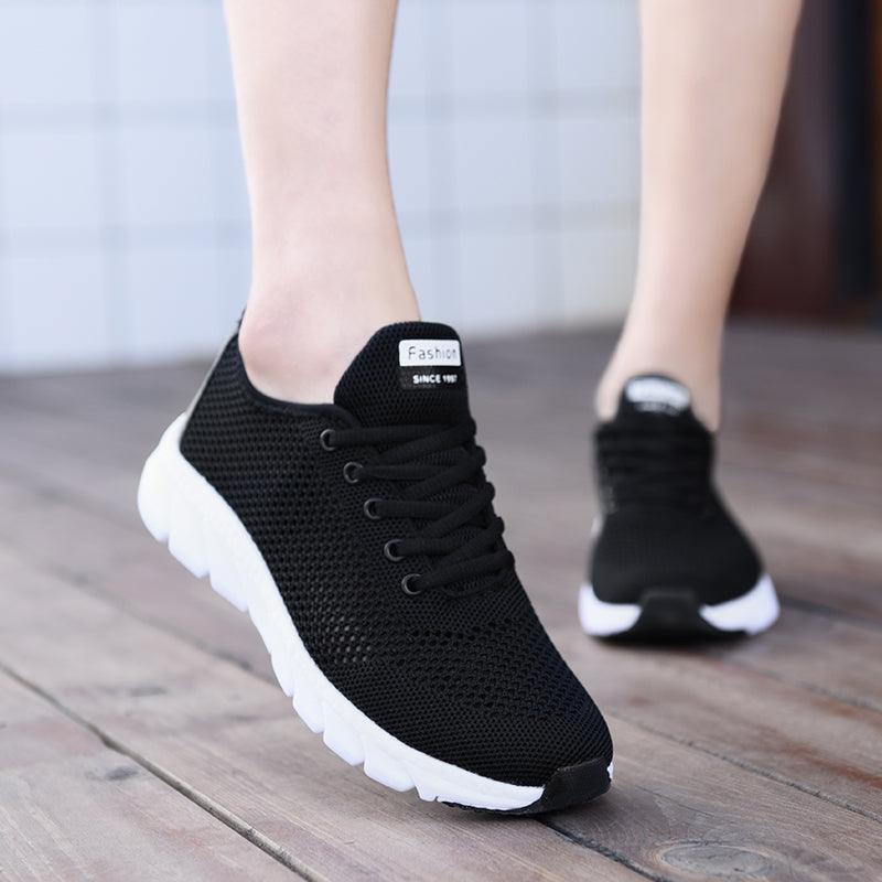 Nouvelles baskets en maille pour femmes, chaussures plates respirantes pour femmes, légères, antidérapantes, pour le sport, la course à pied, chaussures de marche à la mode, respirantes et antidérapantes pour femmes