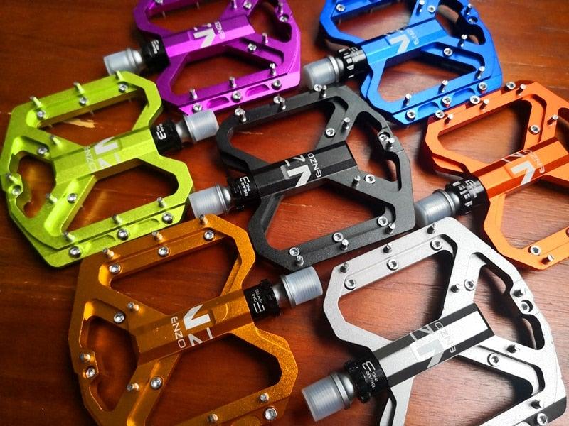 Nouvelles pédales de vélo antidérapantes VTT plates en alliage 9/16 3 roulements pour vélos de route, pédales de VTT, pédales de vélo plates 9/16 légères, pédales de vélo de route à roulements scellés en fibre de carbone