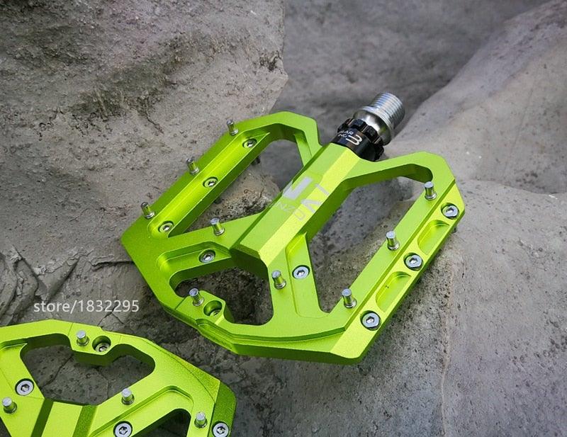 Nouvelles pédales de vélo antidérapantes VTT plates en alliage 9/16 3 roulements pour vélos de route, pédales de VTT, pédales de vélo plates 9/16 légères, pédales de vélo de route à roulements scellés en fibre de carbone
