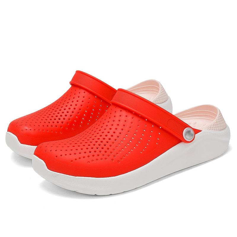 Nouvelles sandales, chaussures à trous pour hommes, sandales pour femmes, sabots, chaussures de jardin unisexes, chaussures d'eau grises, sandales légères à enfiler, chaussures d'été pour la plage, la piscine, la douche