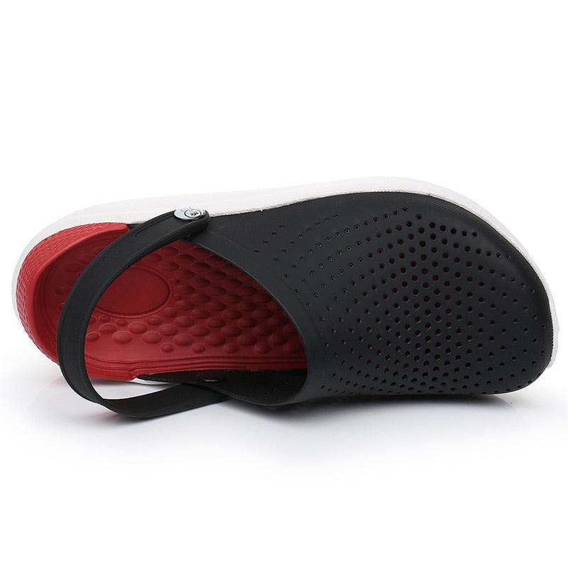 Nouvelles sandales, chaussures à trous pour hommes, sandales pour femmes, sabots, chaussures de jardin unisexes, chaussures d'eau grises, sandales légères à enfiler, chaussures d'été pour la plage, la piscine, la douche