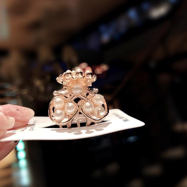 Nouvelle petite griffe à cheveux en perles et strass pour femmes, épingles à cheveux, pinces à cheveux pour filles, pinces crabe, accessoires de cheveux en métal, coiffe, barrettes à la mode, accessoires de bandeau pour fête