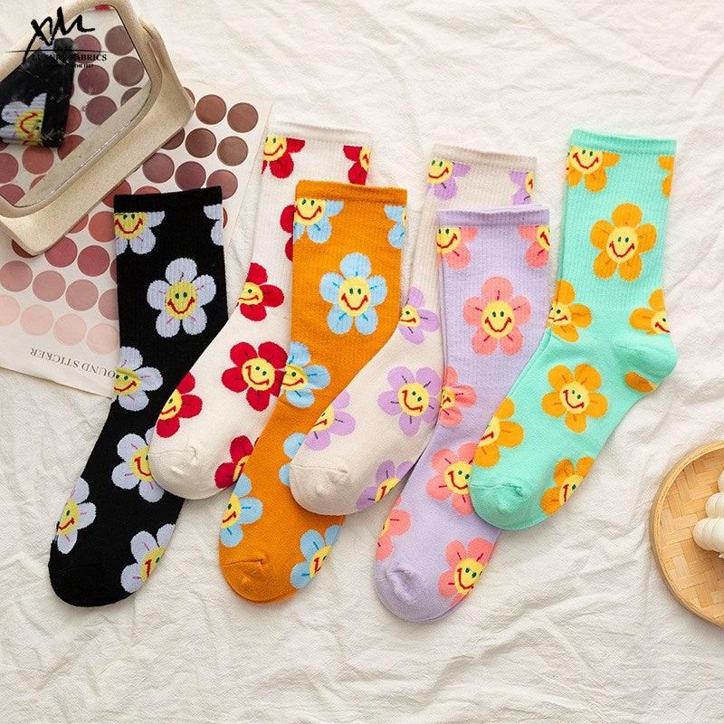 Nouvelles chaussettes de dessin animé à fleurs pour femmes Chaussettes Kawaii Respirantes Printemps Automne Chaussettes décontractées Belles chaussettes pour femmes