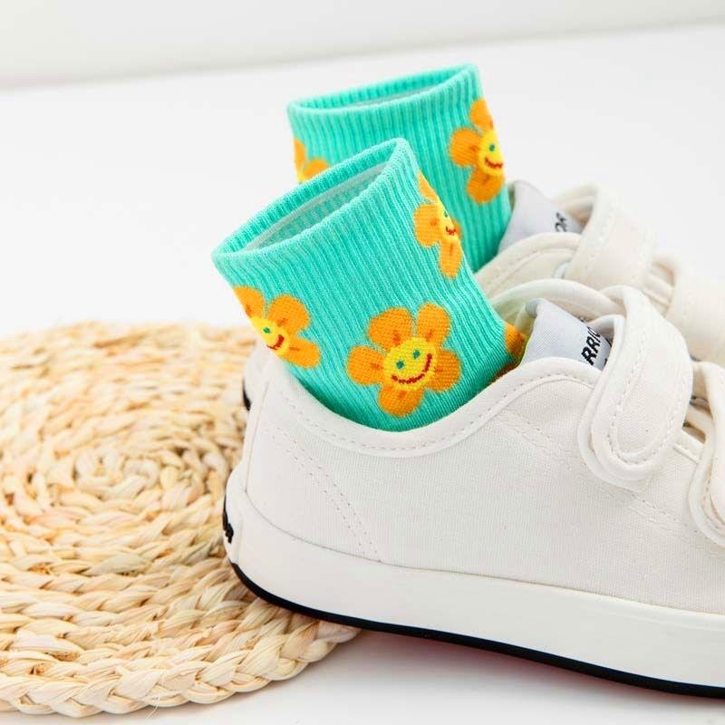 Nouvelles chaussettes de dessin animé à fleurs pour femmes Chaussettes Kawaii Respirantes Printemps Automne Chaussettes décontractées Belles chaussettes pour femmes