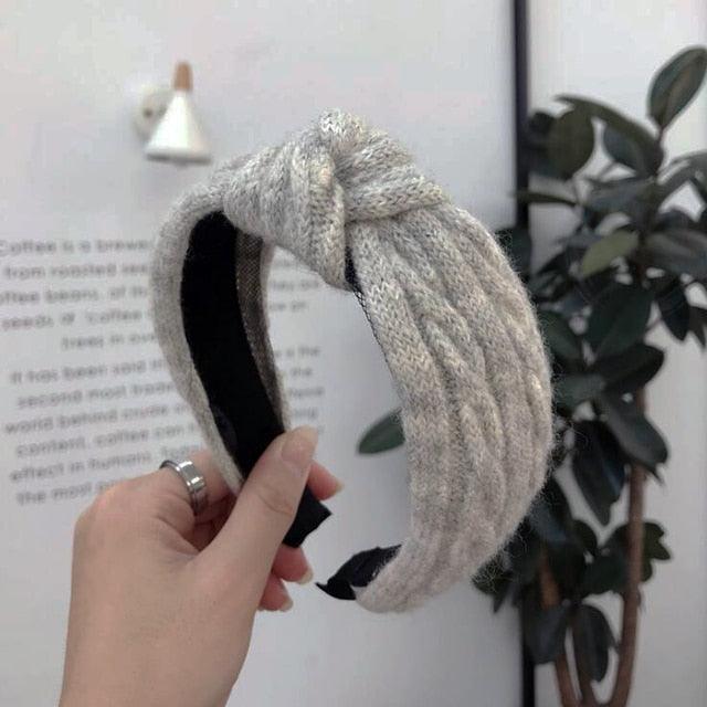 Nouveau bandeau tricoté d'hiver pour femmes, bandeau chaud fait main, bandeau tendance uni avec nœud central pour filles, accessoires capillaires décontractés et magnifiques pour femmes
