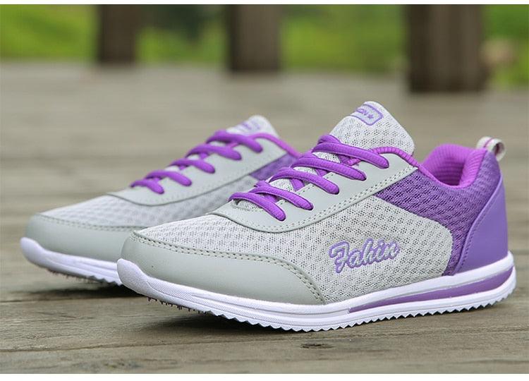 Nouvelles baskets décontractées violettes pour femmes Chaussures respirantes en maille pour femmes Baskets épaisses Chaussures de marche course tennis gym antidérapantes pour femmes