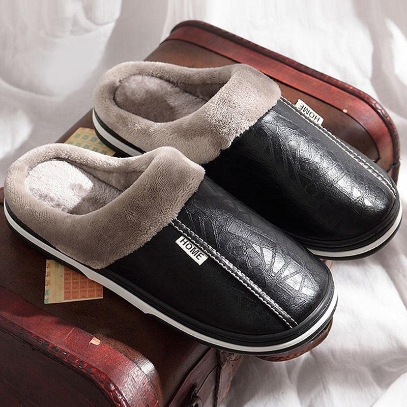 Nouvelles pantoufles d'hiver en cuir PU mignonnes en peluche pour femmes et hommes, chaussures décontractées chaudes et moelleuses, pantoufles d'intérieur douces et confortables en mousse à mémoire de forme pour hommes