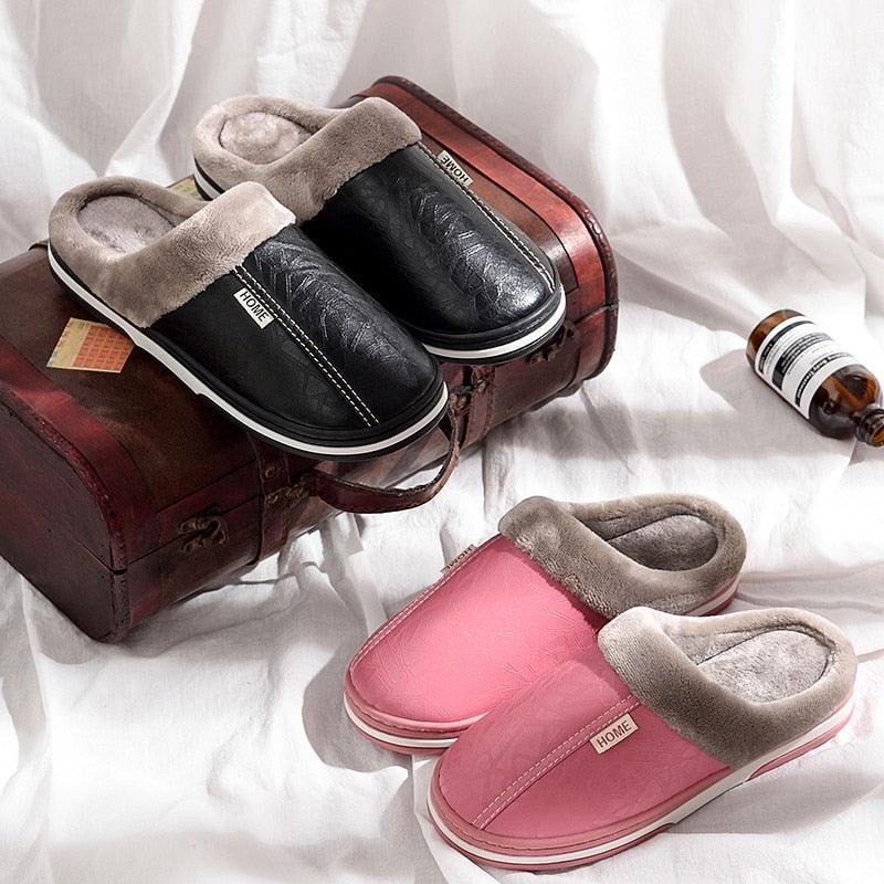 Nouvelles pantoufles d'hiver en cuir PU mignonnes en peluche pour femmes et hommes, chaussures décontractées chaudes et moelleuses, pantoufles d'intérieur douces et confortables en mousse à mémoire de forme pour hommes
