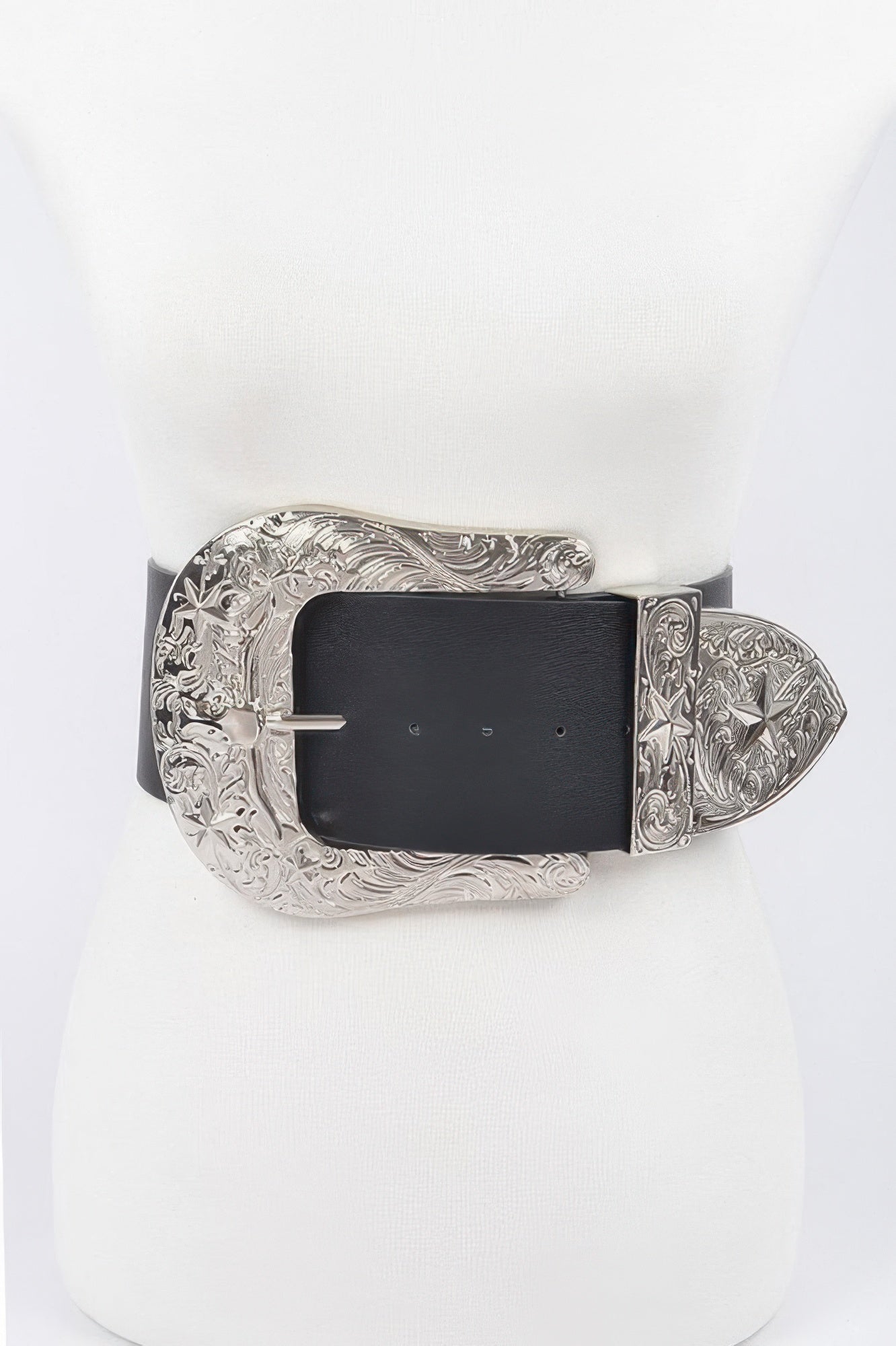 Ceinture grande taille à boucle surdimensionnée