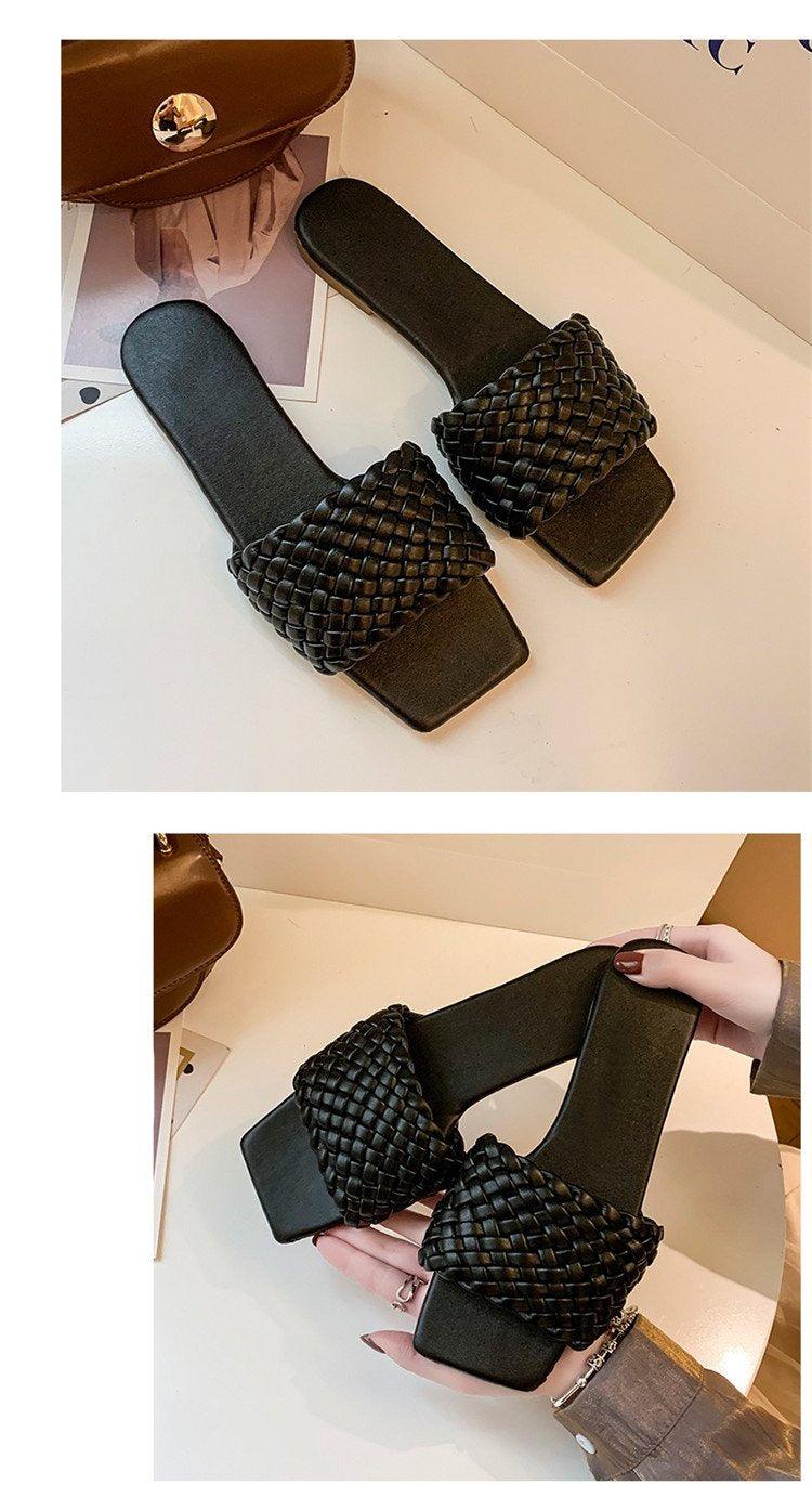 Chaussons de Luxe pour Femmes, Design Charmant, Sandales Plates de Plage à Bout Ouvert, Tongs Décontractées pour Femmes, Sandales Plates à Enfiler, Sandales Plates à Lanières en Cuir