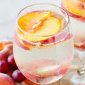 Sangria Sonoma - (Aussi connue sous le nom de Sangria au vin blanc, pêche et estragon)