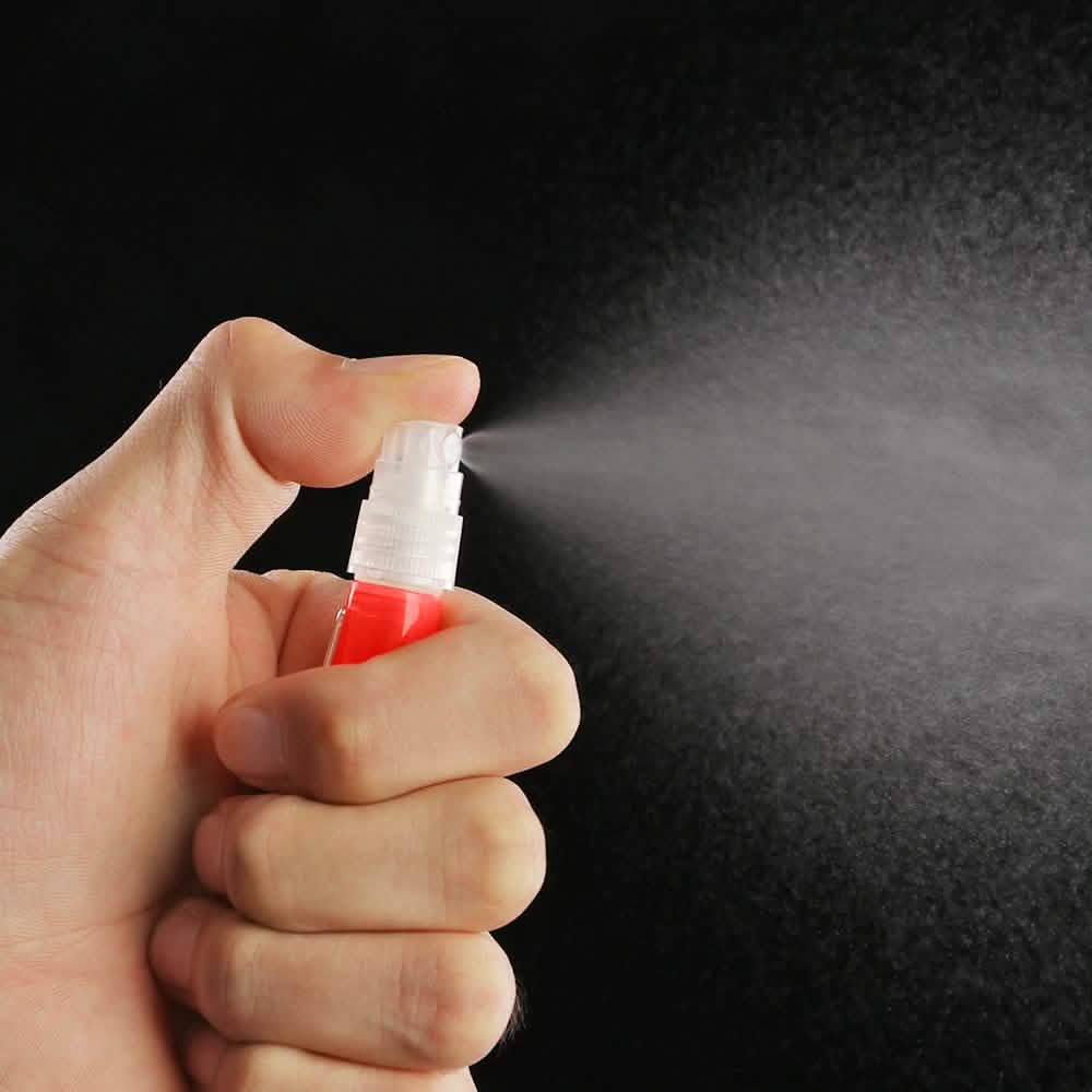 Stylo désinfectant pour les mains à pression et vaporisation