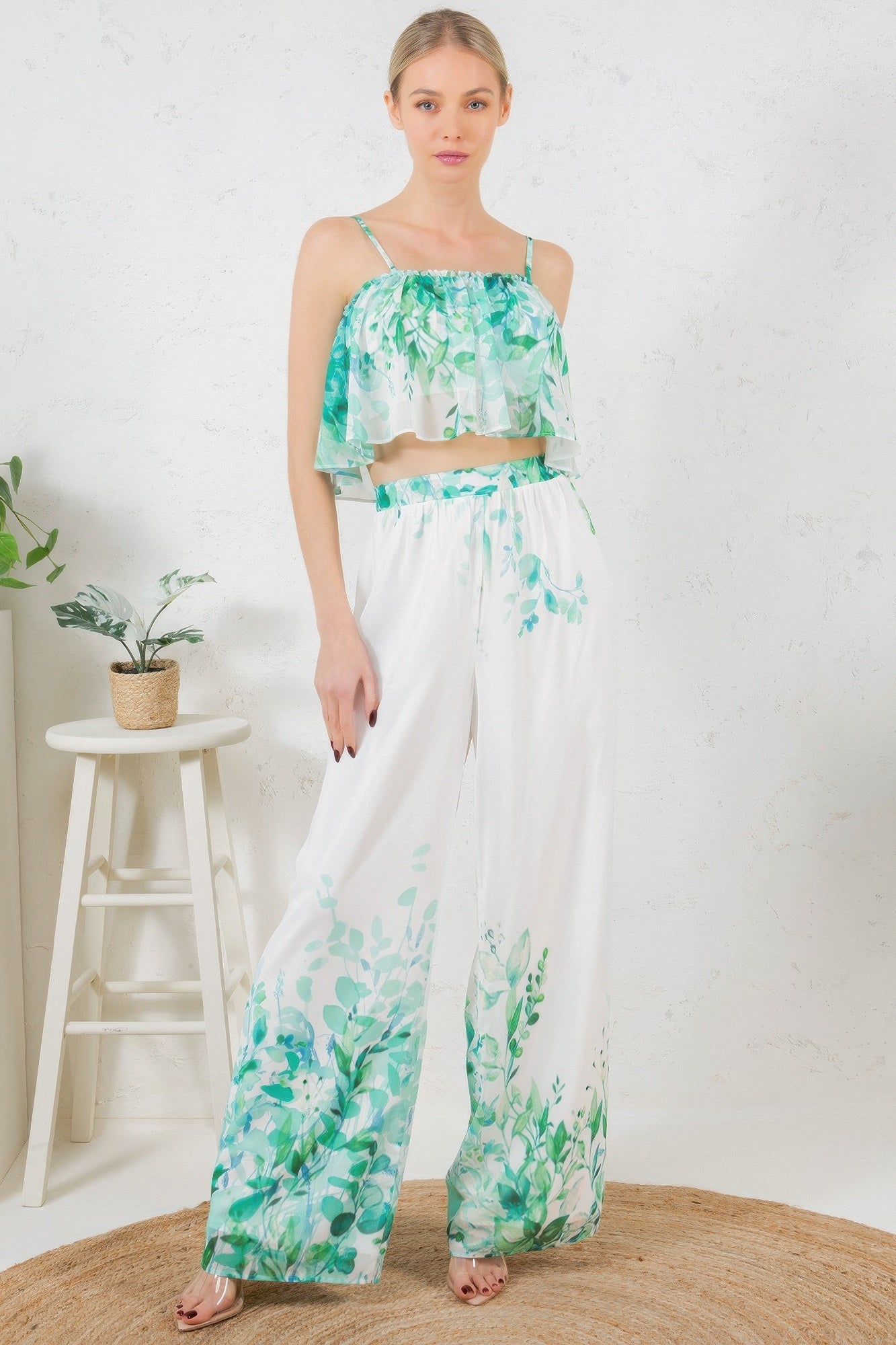 Ensemble crop top imprimé et pantalon large à jambes longues