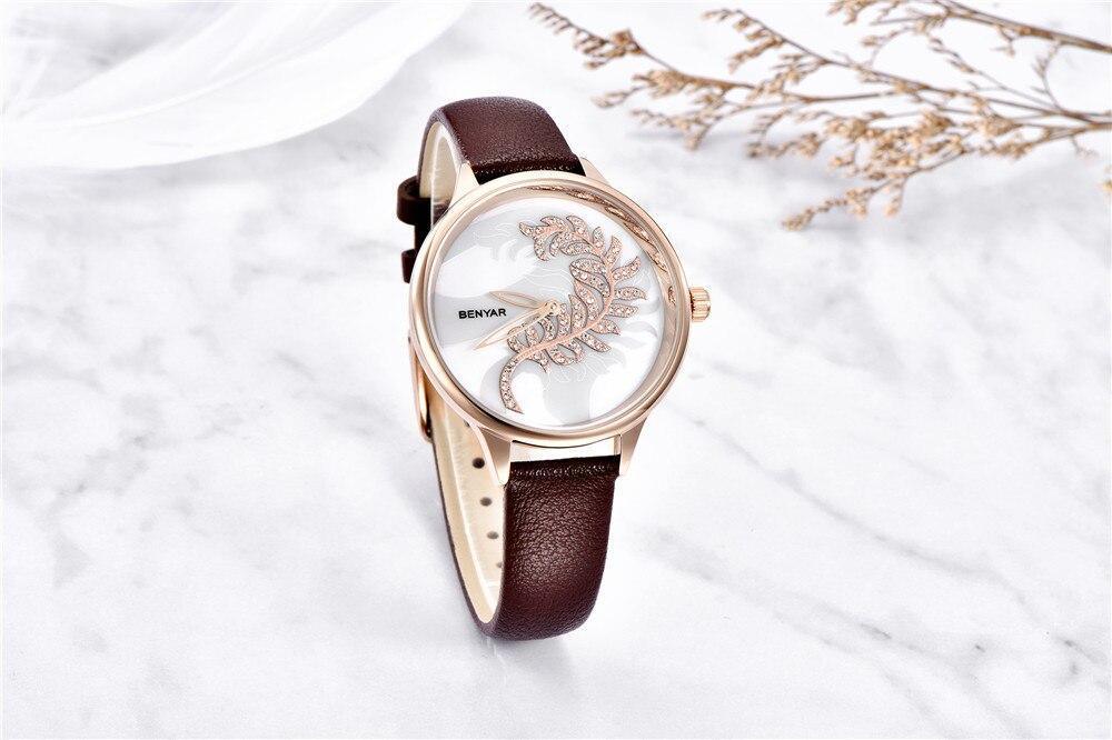 Montre Ronde Luxe Femme Simple Analogique Quartz Élégante Bracelet Maille Acier Inoxydable Montre-Bracelet Tendance pour Femme