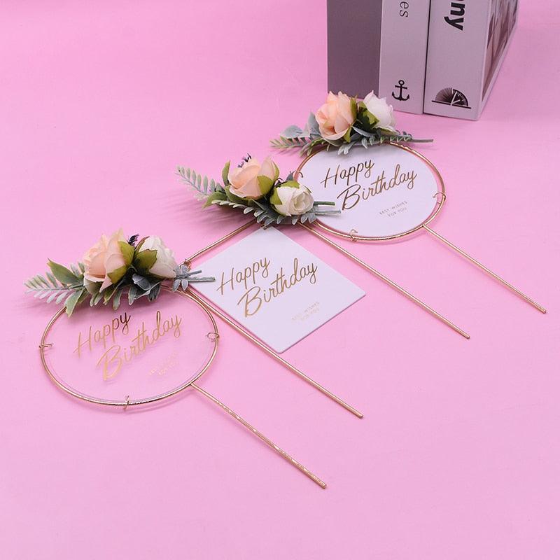 1pcs Décoration de gâteau d'anniversaire en métal Joyeux Anniversaire, Décoration de gâteau en métal et acrylique avec grappe de fleurs artificielles roses pour décoration de fête prénatale, d'anniversaire et de pâtisserie.
