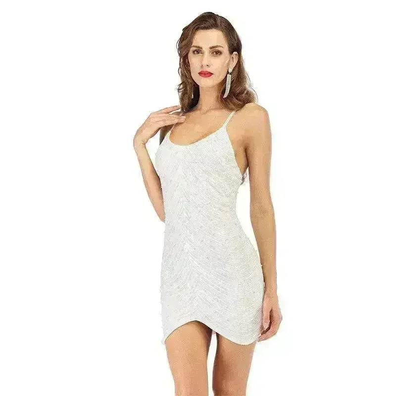 Robe à sequins, jupe à sequins extensible, dos ouvert, fines bretelles perlées