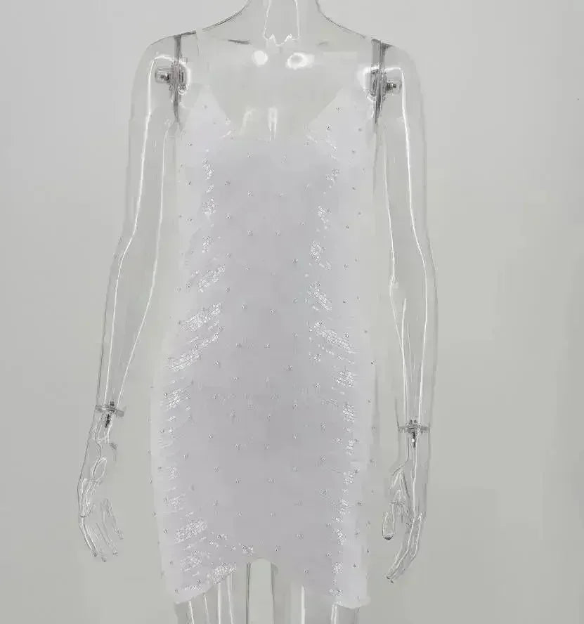 Robe à sequins, jupe à sequins extensible, dos ouvert, fines bretelles perlées