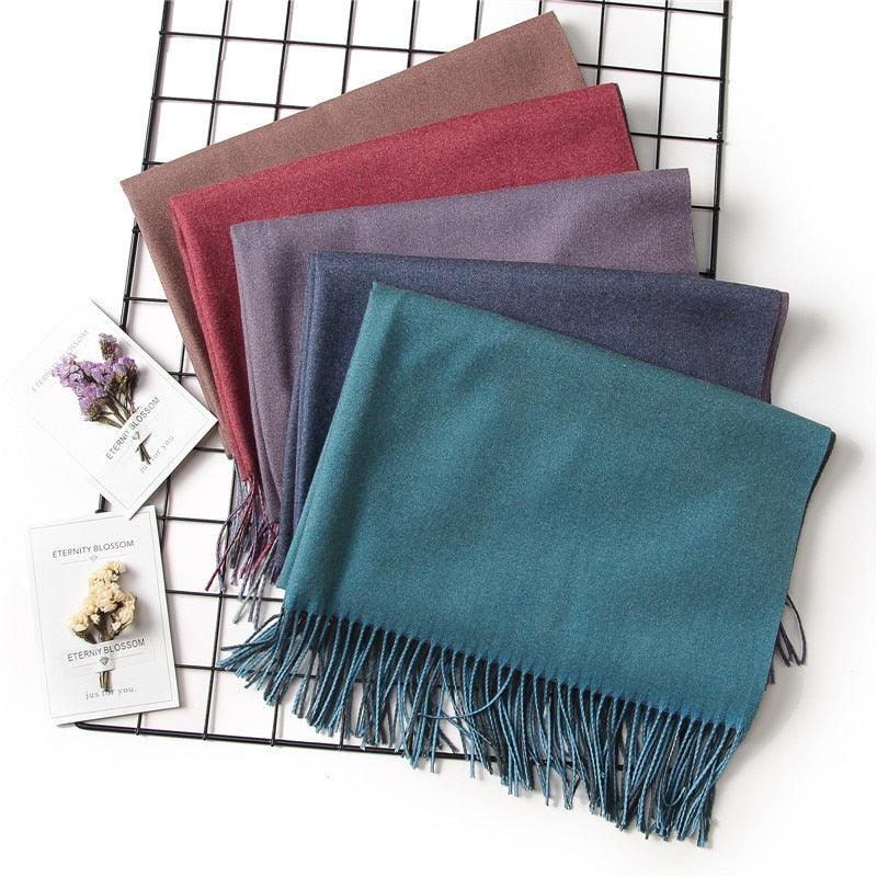 Écharpe d'hiver unie douce en cachemire léger, châle en cachemire, écharpe légère, châle, hijab, châle, écharpe élégante, couverture, bandana à pompons pour femme