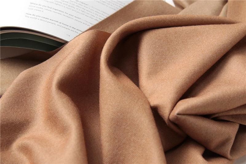 Écharpe d'hiver unie douce en cachemire léger, châle en cachemire, écharpe légère, châle, hijab, châle, écharpe élégante, couverture, bandana à pompons pour femme