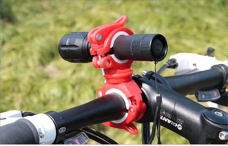 Support de lumière de vélo Support de lampe de vélo Support de pompe de phare à LED Support à dégagement rapide Support de lampe de poche universel rotatif à 360 degrés Support de montage de vélo Support de lampe de poche