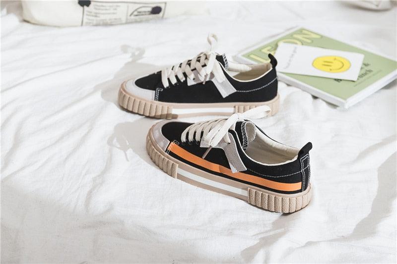Nouvelles Baskets Décontractées en Toile pour Femme - Collection Printemps, Chaussures Plates Vulcanisées Rayées Tendance, Baskets Basses en Toile, Modèle Confortable Facile à Enfiler