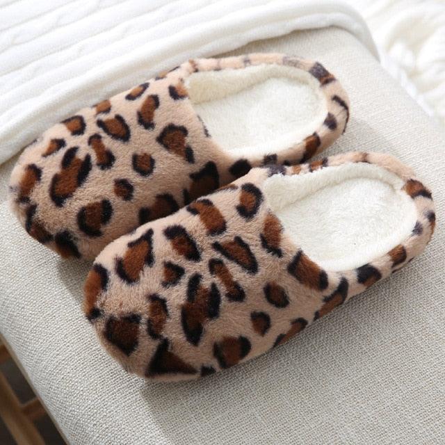 Pantoufles d'intérieur pour femmes Chaussons en peluche chauds pour la maison Automne Hiver Femme Maison Appartement Chausson doux Pantoufles silencieuses Semelle intérieure en polaire moelleuse Chaussons duveteux pour la maison et la chambre à coucher