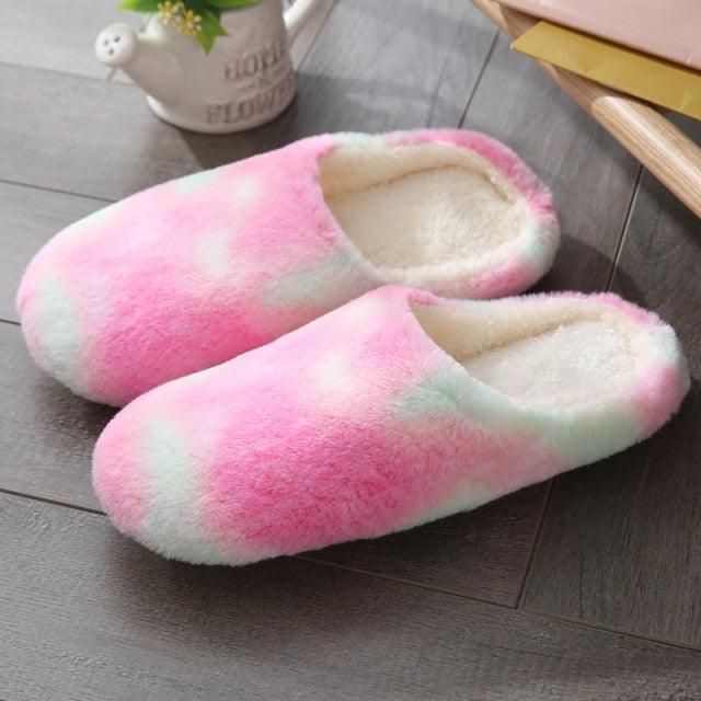 Pantoufles d'intérieur pour femmes Chaussons en peluche chauds pour la maison Automne Hiver Femme Maison Appartement Chausson doux Pantoufles silencieuses Semelle intérieure en polaire moelleuse Chaussons duveteux pour la maison et la chambre à coucher