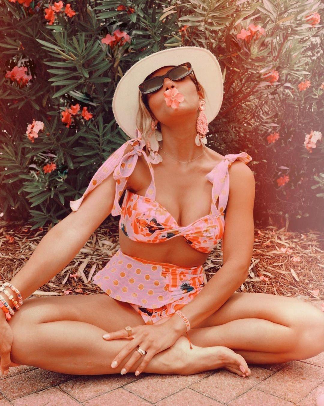 Ensemble bikini deux pièces à volants pour femme, maillot de bain push-up rembourré à imprimé floral, maillot de bain de plage, bikini triangle à nouer sur le côté et string échancré