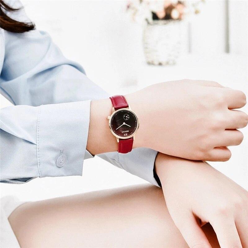Nouvelle montre de mode rouge pour femme, bracelet en cuir de luxe à quartz, analogique, étanche et résistante aux rayures, excellent cadeau pour les femmes