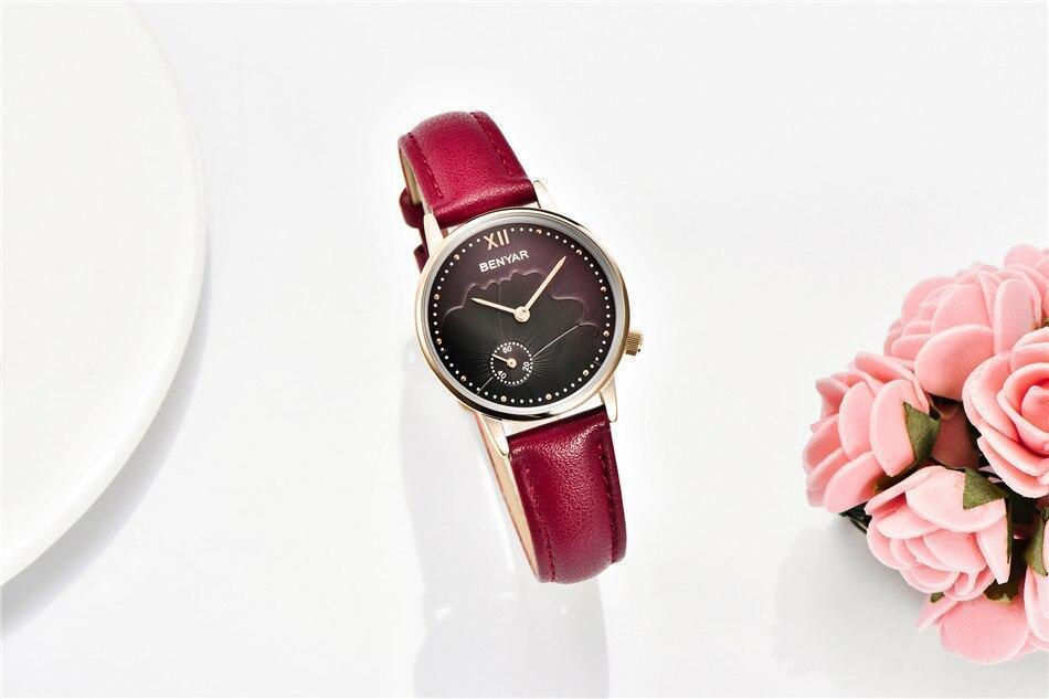 Nouvelle montre de mode rouge pour femme, bracelet en cuir de luxe à quartz, analogique, étanche et résistante aux rayures, excellent cadeau pour les femmes