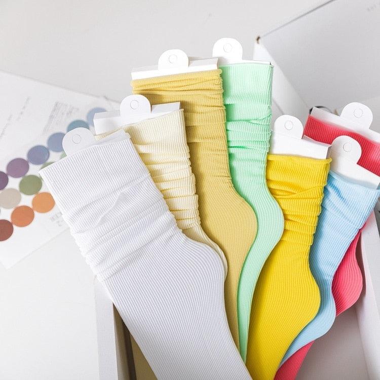 Chaussettes Fines 31 Couleurs Unies Deuxième Génération Qualité Premium Chaussettes en Coton Respirant Chaussures en Toile Classiques Été Printemps Chaussures Mignonnes Unisexe Pour Hommes et Femmes